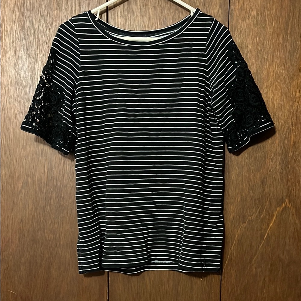 LOFT Black and White Boxy Striped Tee 100% cotton, lace details XS